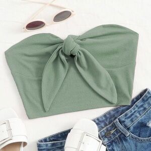 Front knot crop top